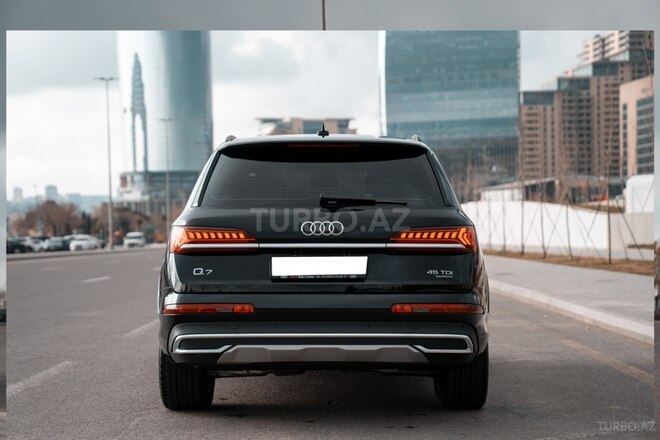 Audi Q7 2022, 37,500 km - 3.0 l - Bakı