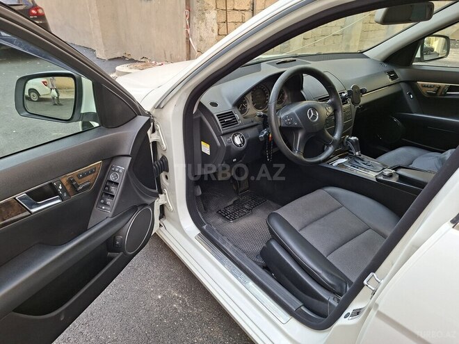 Mercedes C 230 2007, 243,000 km - 2.5 l - Sumqayıt
