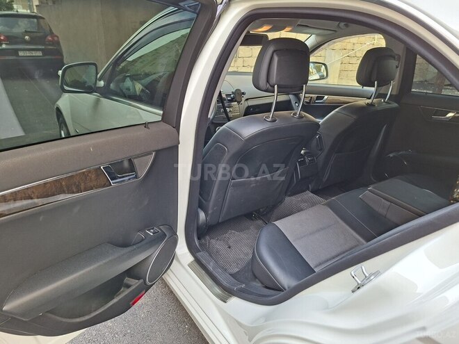 Mercedes C 230 2007, 243,000 km - 2.5 l - Sumqayıt