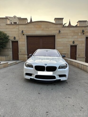 BMW 520 2014, 266,490 km - 2.0 l - Bakı
