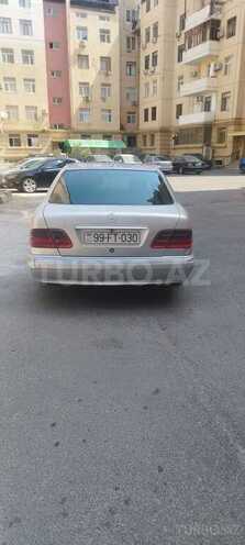 Mercedes E 320 2001, 485,200 km - 3.2 l - Bakı