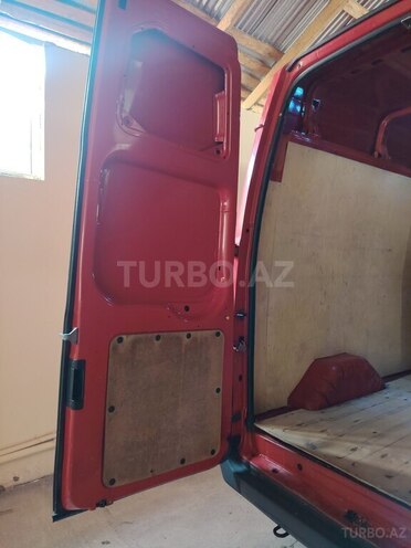 Ford Transit 2009, 328,000 km - 2.4 л - Quba