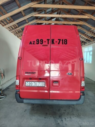 Ford Transit 2009, 328,000 km - 2.4 л - Quba