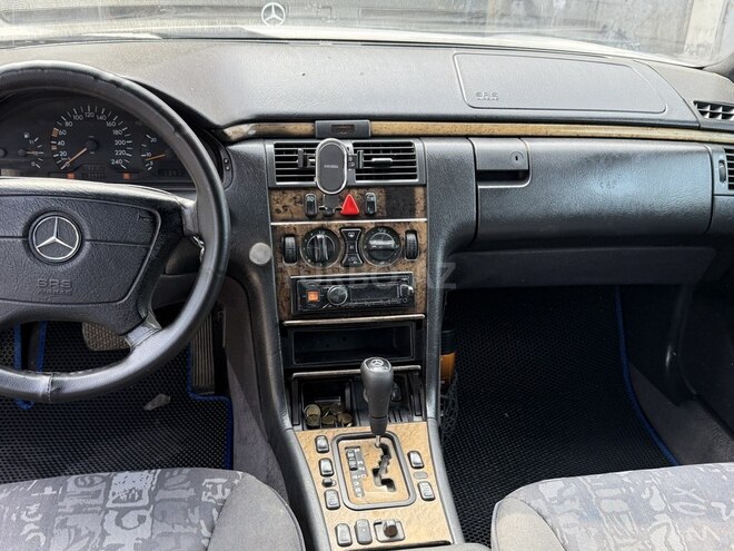 Mercedes E 220 d 1999, 350,000 km - 2.2 l - Bakı