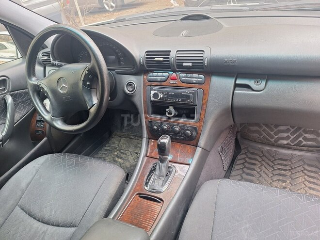 Mercedes C 220 d 2001, 401,500 km - 2.2 л - Bakı