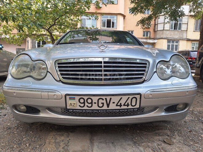 Mercedes C 220 d 2001, 401,500 km - 2.2 л - Bakı