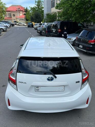 Toyota Aqua 2017, 160,000 km - 1.5 l - Bakı