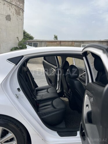 Hyundai Avante 2015, 180,363 km - 1.6 l - Bakı