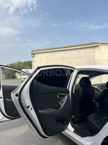 Hyundai Avante 2015, 180,363 km - 1.6 l - Bakı
