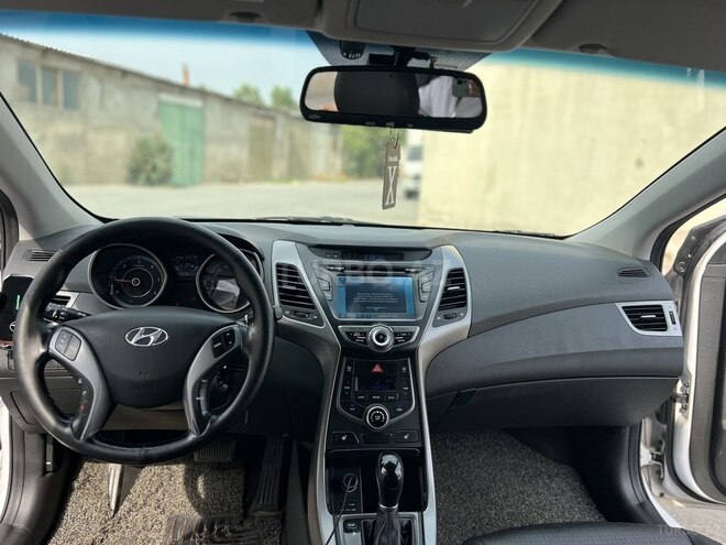 Hyundai Avante 2015, 180,363 km - 1.6 l - Bakı