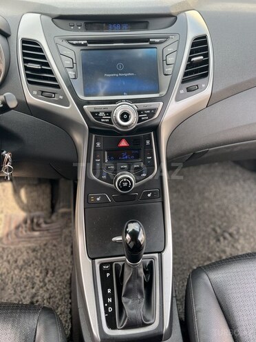 Hyundai Avante 2015, 180,363 km - 1.6 l - Bakı