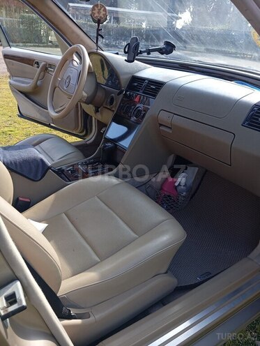 Mercedes C 230 1999, 180,352 km - 2.3 l - Bakı