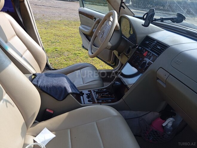 Mercedes C 230 1999, 180,352 km - 2.3 l - Bakı