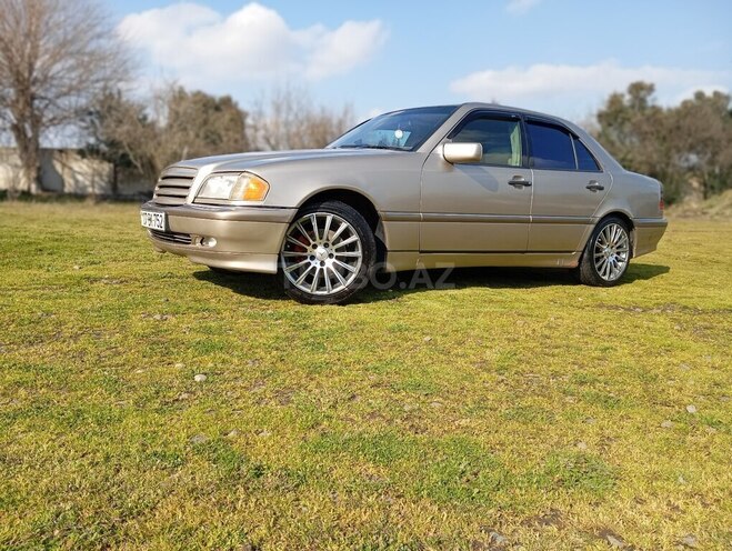 Mercedes C 230 1999, 180,352 km - 2.3 l - Bakı