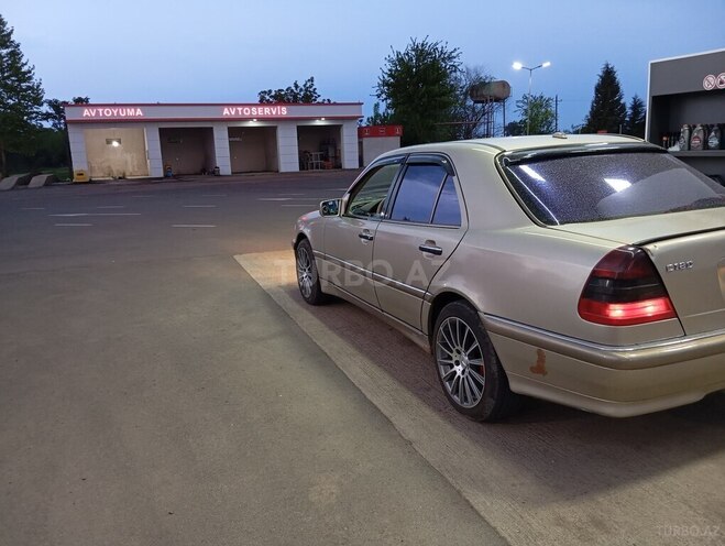 Mercedes C 230 1999, 180,352 km - 2.3 l - Bakı