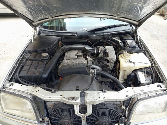 Mercedes C 200 1996, 228,000 km - 2.0 л - Bakı