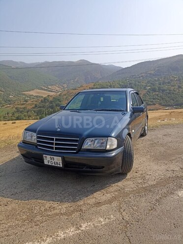 Mercedes C 200 1999, 195,000 km - 2.0 л - Yardımlı