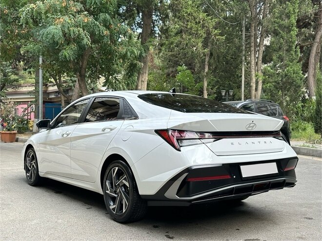 Hyundai Elantra 2024, 40,000 km - 1.6 л - Bakı