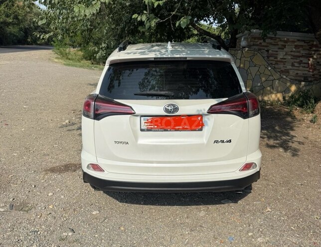 Toyota RAV4 2018, 320,000 km - 2.0 l - Qazax