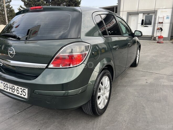 Opel Astra 2010, 285,000 km - 1.9 l - Bakı