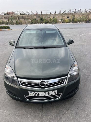 Opel Astra 2010, 285,000 km - 1.9 l - Bakı