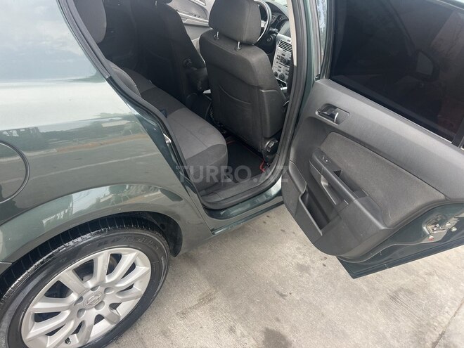 Opel Astra 2010, 285,000 km - 1.9 l - Bakı
