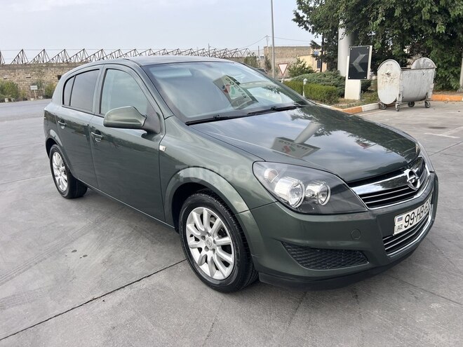 Opel Astra 2010, 285,000 km - 1.9 l - Bakı