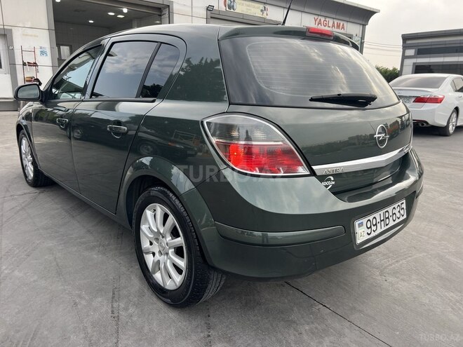 Opel Astra 2010, 285,000 km - 1.9 l - Bakı