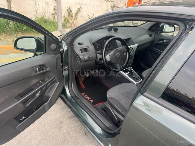 Opel Astra 2010, 285,000 km - 1.9 l - Bakı