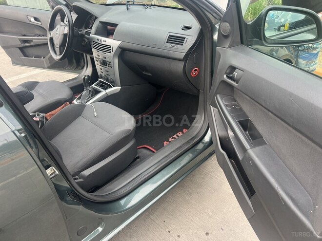 Opel Astra 2010, 285,000 km - 1.9 l - Bakı