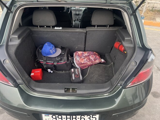 Opel Astra 2010, 285,000 km - 1.9 l - Bakı