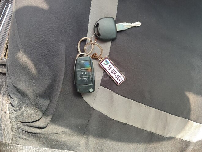 Opel Vectra 1997, 520,198 km - 2.0 l - Bakı