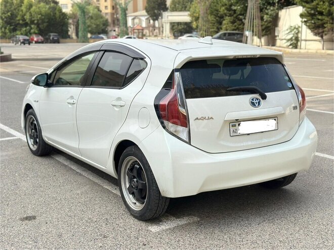 Toyota Aqua 2016, 85,000 km - 1.5 l - Bakı