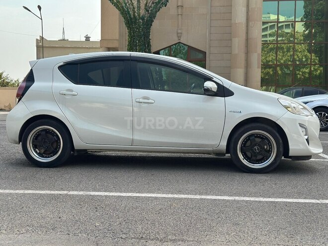 Toyota Aqua 2016, 85,000 km - 1.5 l - Bakı