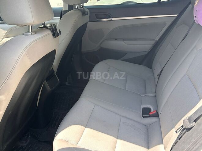 Hyundai Elantra 2016, 157,405 km - 2.0 л - Bakı