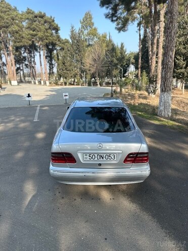 Mercedes E 270 2000, 350,580 km - 2.7 l - Bakı