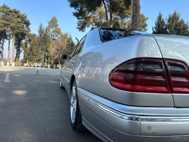 Mercedes E 270 2000, 350,580 km - 2.7 l - Bakı