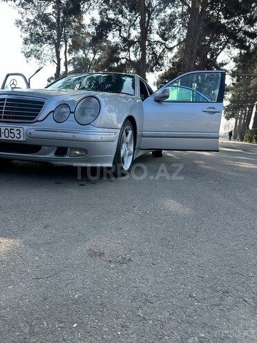 Mercedes E 270 2000, 350,580 km - 2.7 l - Bakı