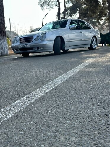 Mercedes E 270 2000, 350,580 km - 2.7 l - Bakı