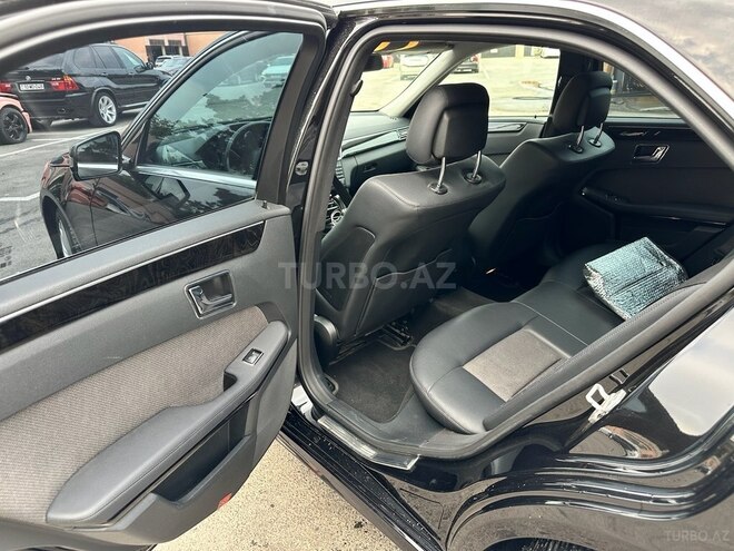 Mercedes E 200 2010, 227,500 km - 1.8 л - Bakı
