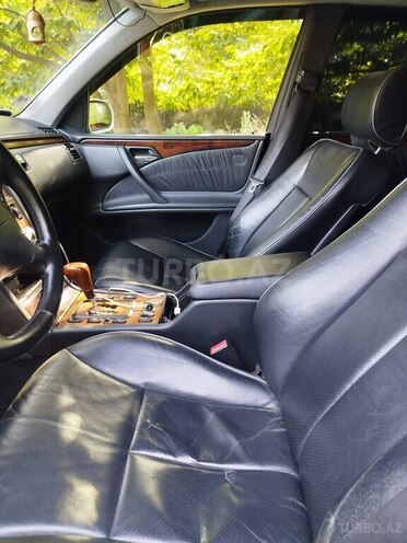 Mercedes E 270 1999, 300,000 km - 2.7 l - Zaqatala