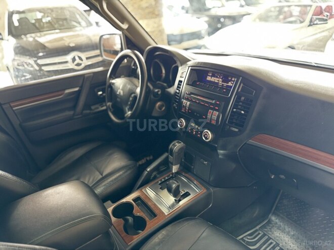 Mitsubishi Pajero 2008, 187,000 km - 3.0 l - Bakı