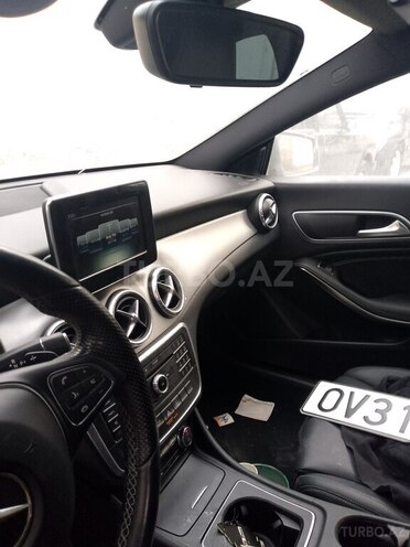 Mercedes CLA 250 4MATIC 2017, 133,576 km - 2.0 л - Bakı