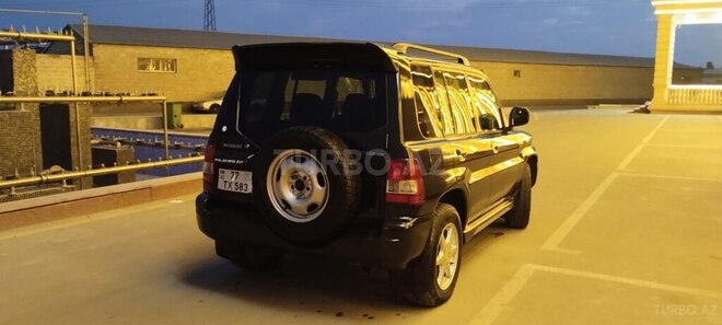 Mitsubishi Pajero io 2001, 318,000 km - 2.0 l - Bakı