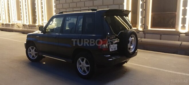 Mitsubishi Pajero io 2001, 318,000 km - 2.0 l - Bakı