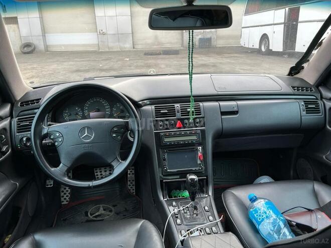 Mercedes E 320 2001, 480,000 km - 3.2 l - Bakı