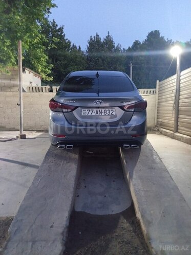 Hyundai Elantra 2015, 160,000 km - 1.8 л - Bərdə