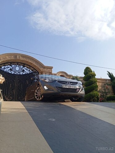 Hyundai Elantra 2015, 160,000 km - 1.8 л - Bərdə