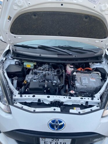 Toyota Aqua 2018, 110,000 km - 1.5 l - Gəncə