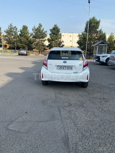 Toyota Aqua 2018, 110,000 km - 1.5 l - Gəncə